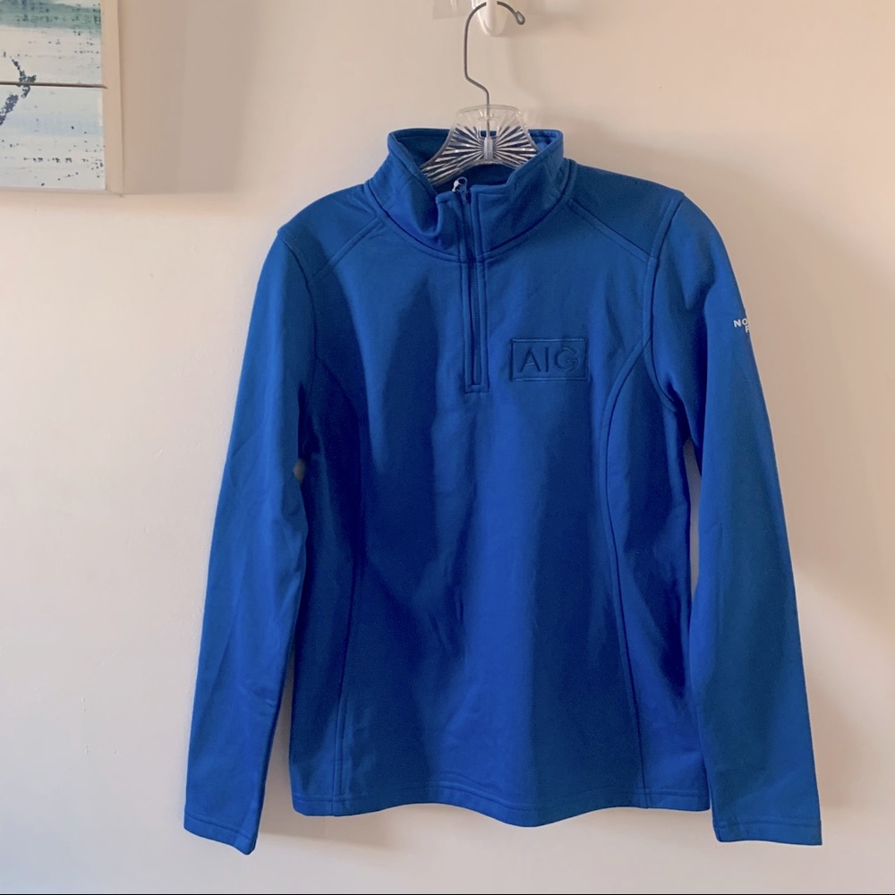 North Face Womenswear Workout Hoodie with collar